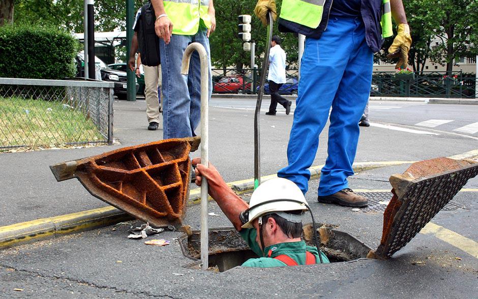 comment déboucher un lavabo Compiègne